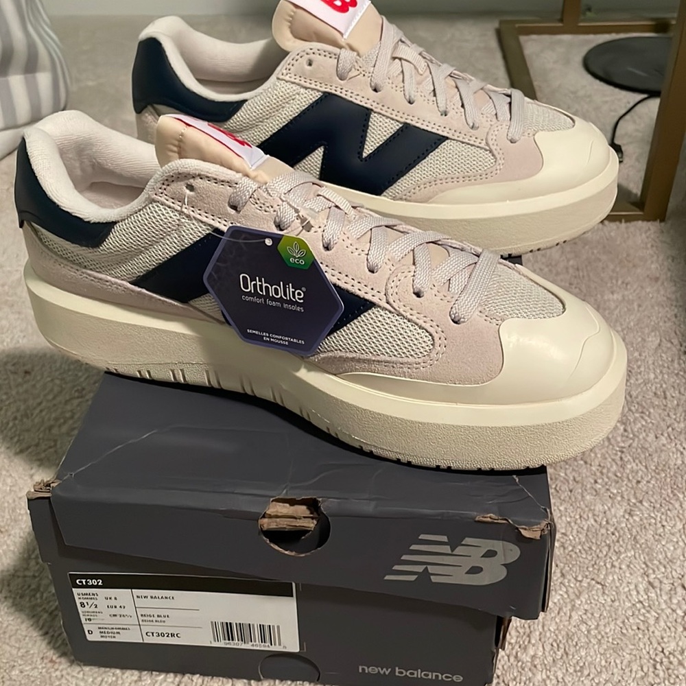 NWT New Balance CT302 sneakers